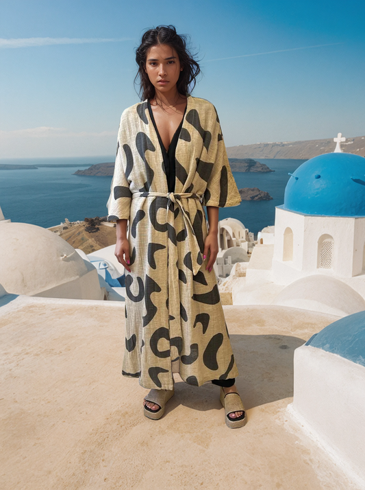 Kimono long imprimé beige et noir – tenue d'été élégante à Santorini – mode grecque chic pour femme – Spicy Boutique
