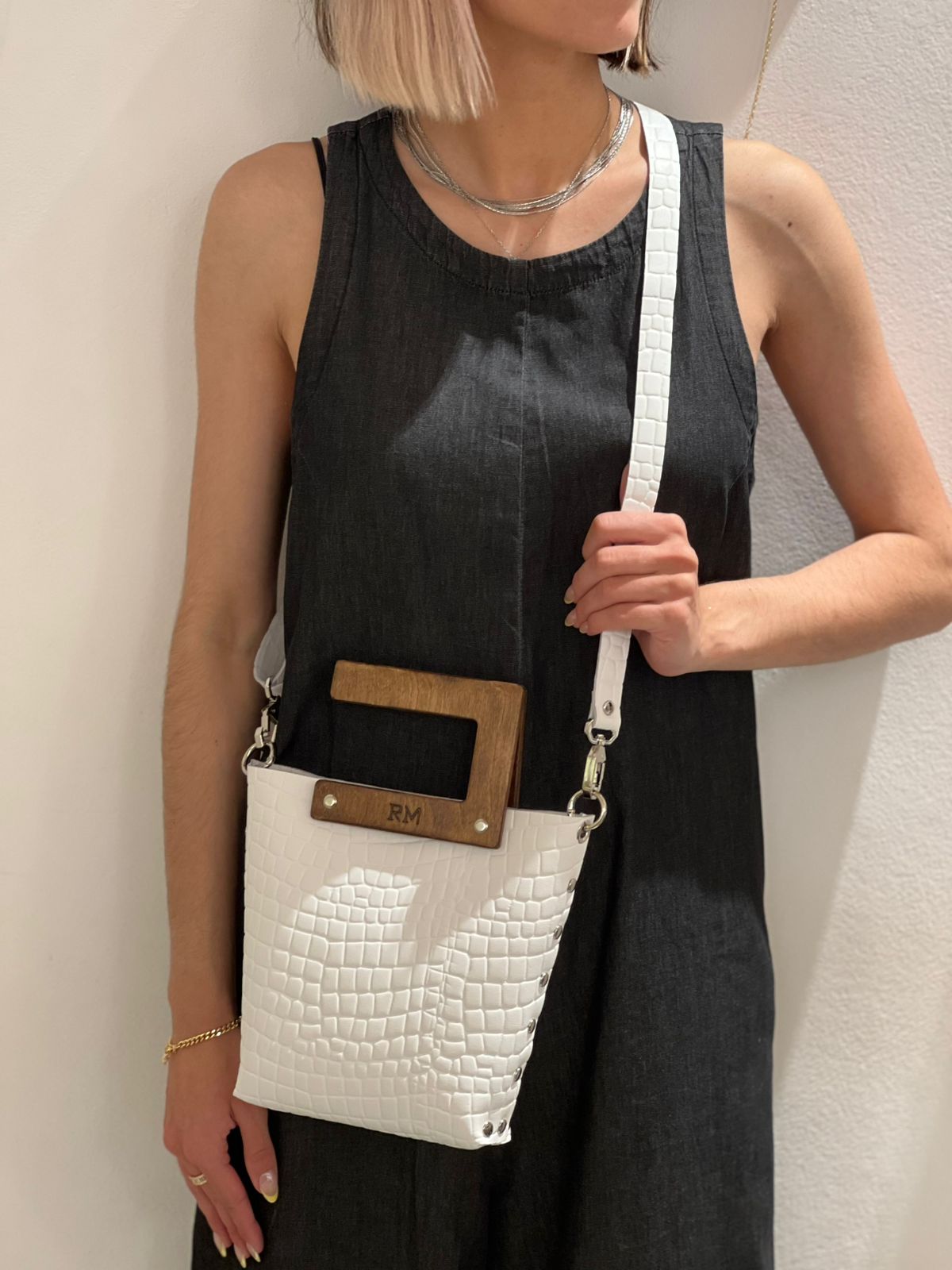 Croc-Effect Leather Bag with Geometric Wooden Handle